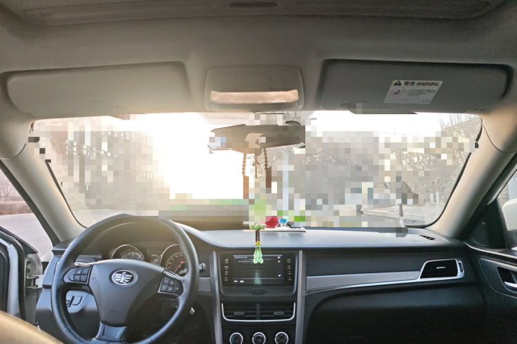 奔腾B30 2016款 1.6L 自动尊享型中控内饰22