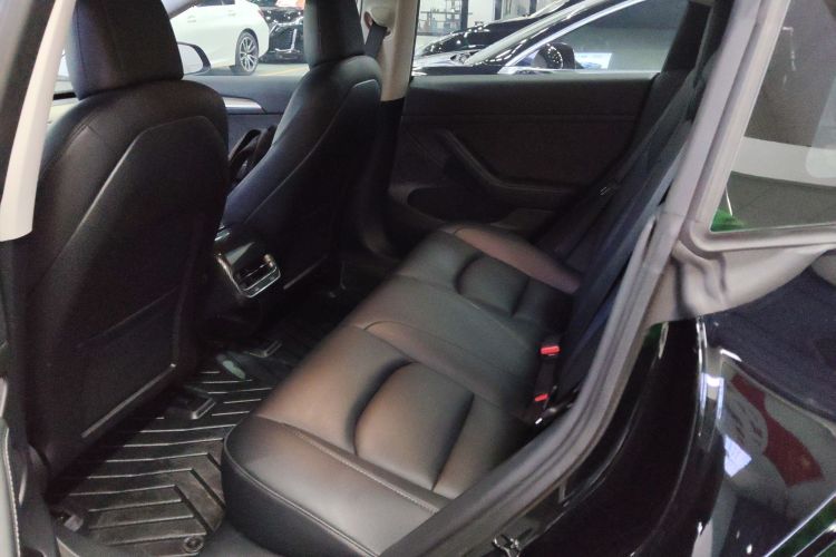 特斯拉 Model 3 2022款 后轮驱动版中控内饰7004