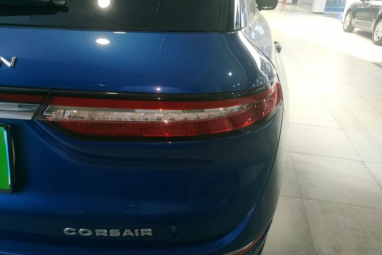 林肯 冒险家 2022款 2.0T 两驱尊享版车身外观9