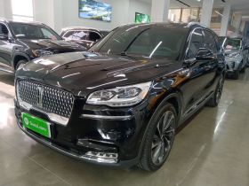 林肯 飞行家 2021款 3.0T V6 四驱行政版