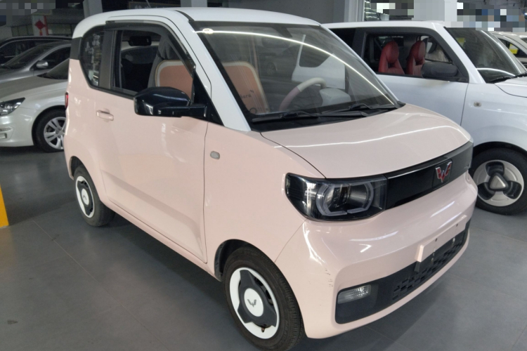 五菱汽车 宏光MINIEV 2021款 马卡龙臻享款 磷酸铁锂车身外观3