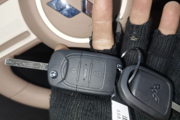 五菱汽车 宏光MINIEV 2025款 四门版 进阶款中控内饰11