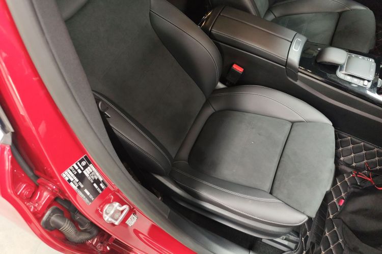 奔驰A级 2022款 改款三 A 200 L 运动轿车时尚型局部细节41