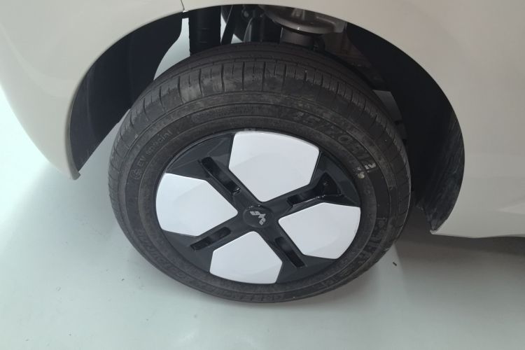 五菱汽车 宏光MINIEV 2024款 第三代 215km 进阶版车身外观6008