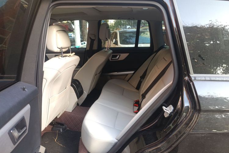 奔驰GLK级 2014款 GLK 260 4MATIC 动感型中控内饰21