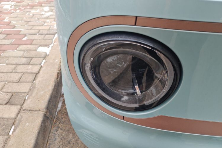 吉利银河 2023款 熊猫mini 120km 超萌熊车身外观8