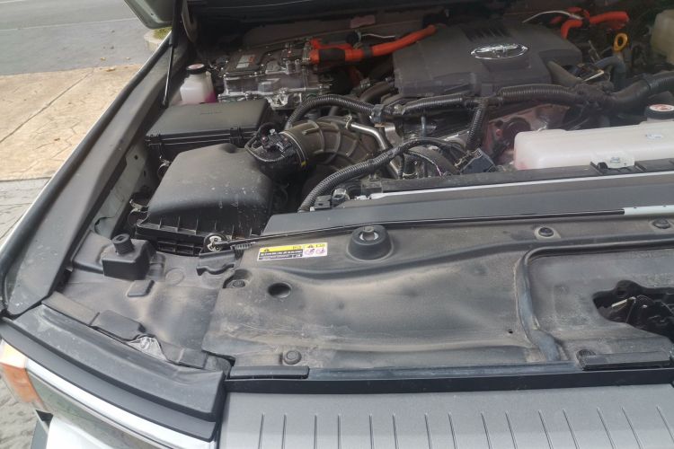 丰田 普拉多 2024款 2.4T 悍野WX版 6座局部细节9006