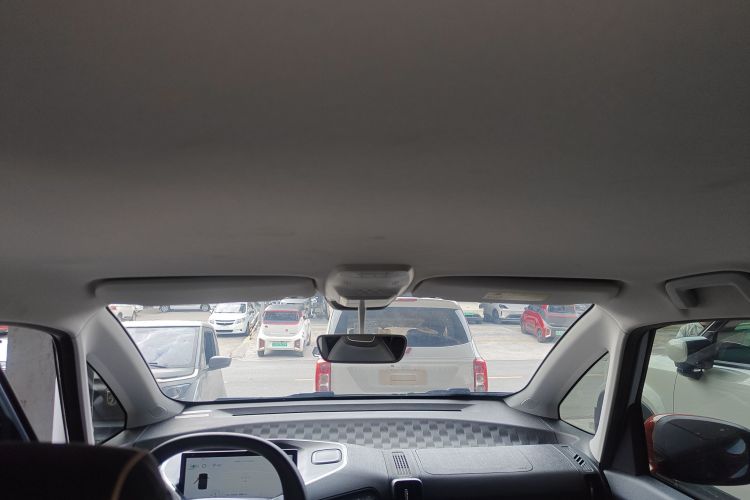 宝骏KiWi EV 2022款 艺术家轻享版 磷酸铁锂中控内饰22