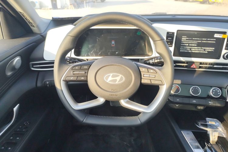 现代 伊兰特 2023款 1.5L CVT GLX精英版局部细节13