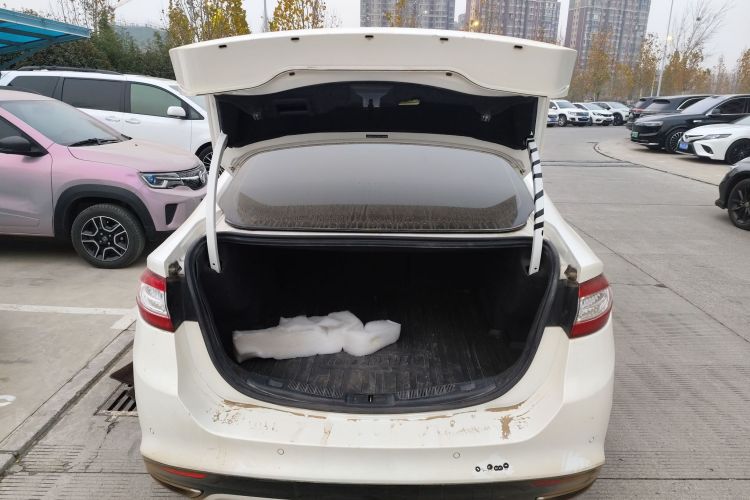 福特 蒙迪欧 2013款 2.0L GTDi200时尚型机舱底盘23