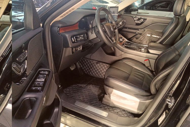 林肯 飞行家 2023款 3.0T V6 四驱尊享巡航版 六座中控内饰19