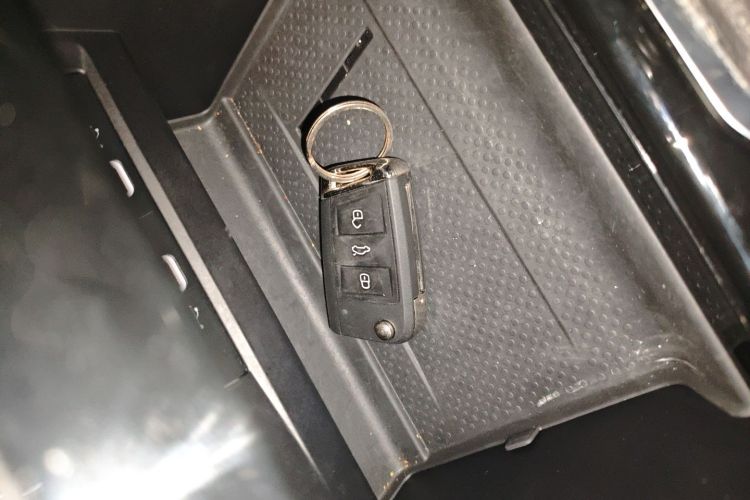 大众 探岳 2024款 300TSI 两驱豪华Plus进阶版中控内饰7001