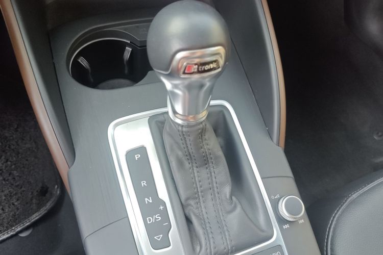 奥迪A3 2019款 Sportback 35 TFSI 风尚型 国VI中控内饰18