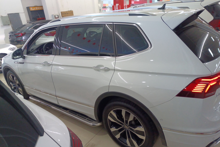 大众 途观L 2023款 330TSI 自动两驱R-Line旗舰版车身外观6003