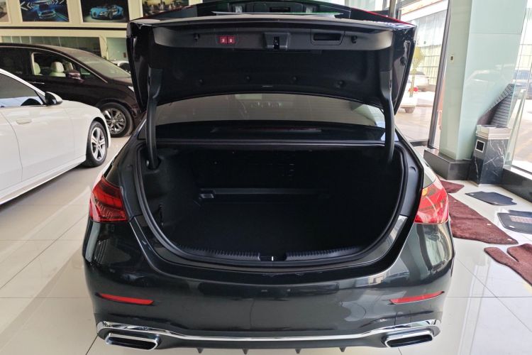 奔驰C级 2023款 改款二 C 260 L 运动版局部细节23