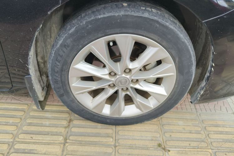 雷克萨斯ES 2013款 300h 精英版车身外观6007