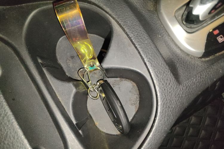 日产 骊威 2013款 劲锐 1.6XL CVT舒适版中控内饰11