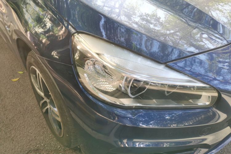 宝马2系旅行车 2016款 218i 运动设计套装车身外观6006