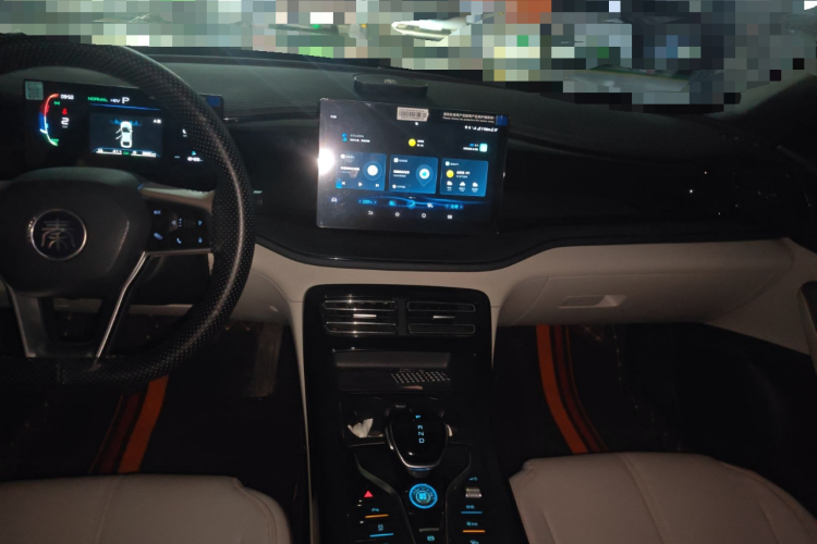 比亚迪 秦PLUS 2023款 冠军版 DM-i 55KM领先型中控内饰16