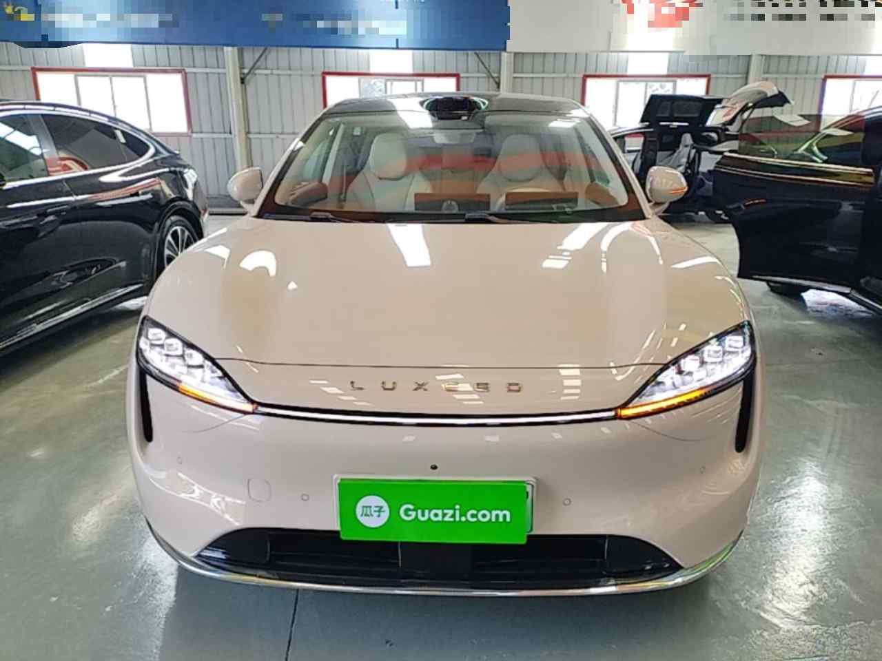 鸿蒙智行 智界R7 2025款 增程 251km Max(1)