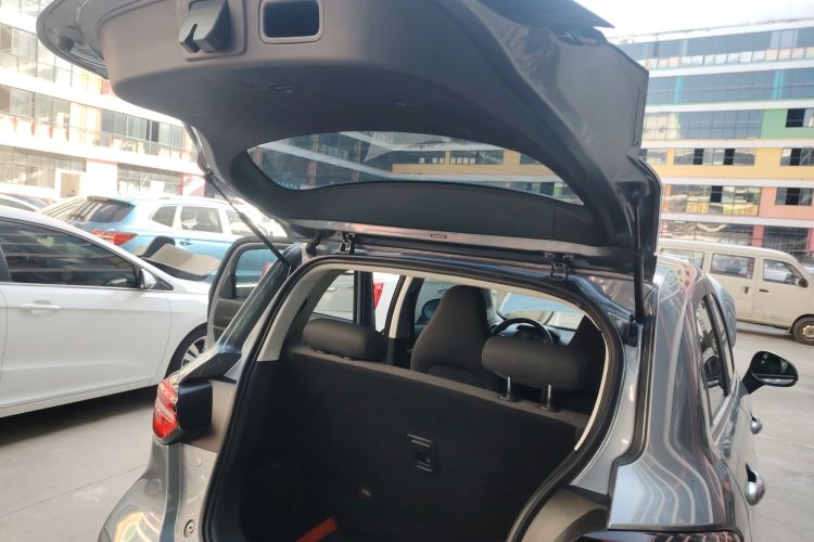 零跑汽车 零跑T03 2021款 400轻享版 三元锂局部细节23