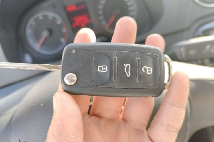 大众 捷达 2019款 梦想版 1.4L 手动时尚型中控内饰11