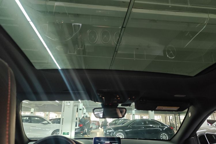 奔驰CLA 2019款 CLA 220 4MATIC中控内饰22