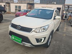 北京汽车 绅宝X35 2016款 1.5L 手动精英版