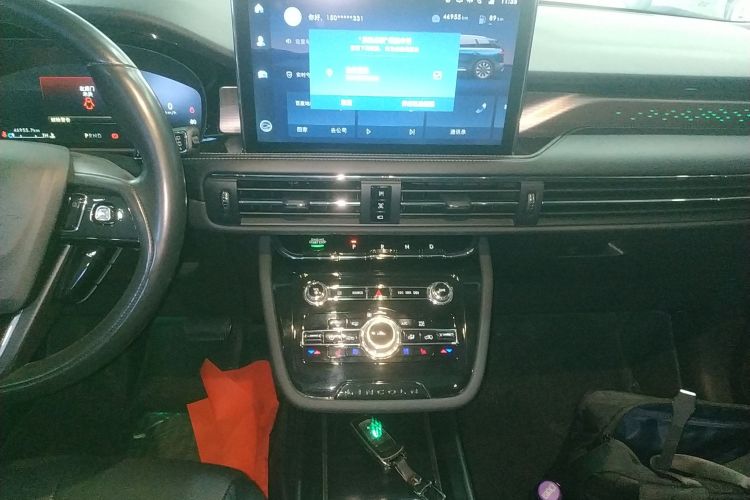 林肯 冒险家 2022款 2.0T 两驱尊享版中控内饰16