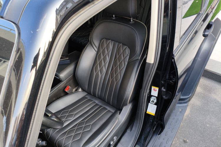 坦克300 2023款 越野版 2.0T 挑战者局部细节19