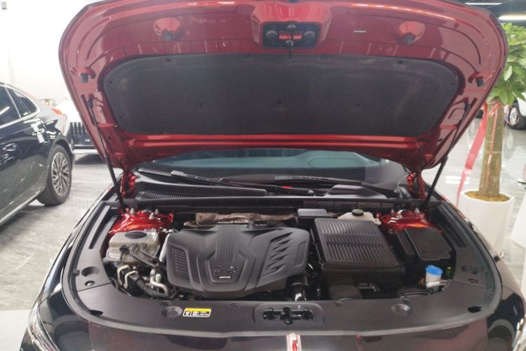 红旗H5 2023款 1.5T HEV智联旗畅版机舱底盘24