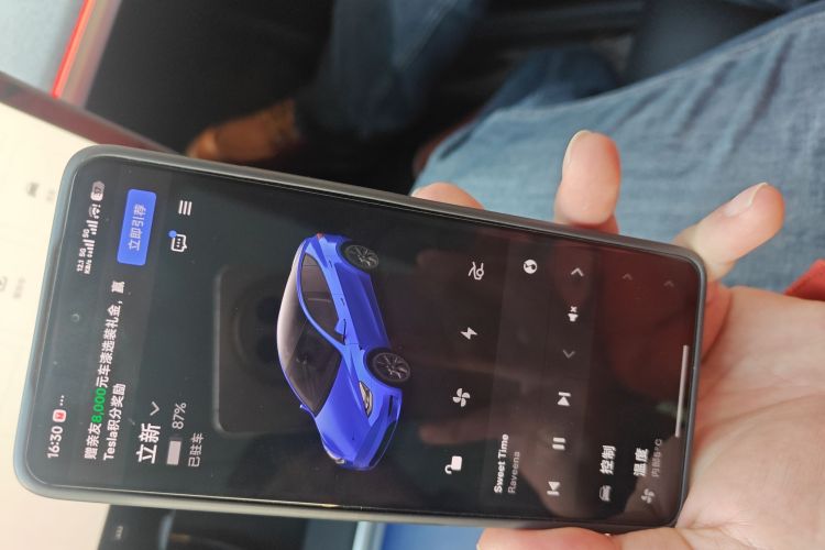 特斯拉 Model Y 2024款 后轮驱动版中控内饰11