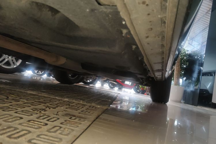 红旗HS3 2023款 1.5T 两驱善为版局部细节9002