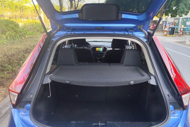 名爵3 2017款 1.5L 自动智联精英版局部细节23