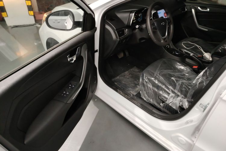 国金汽车 骏行 2023款 标准型中控内饰7003