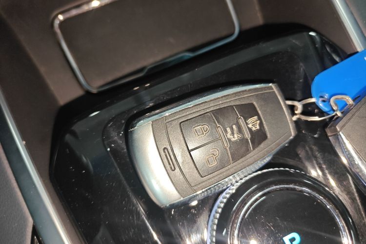 北京汽车 北京EU5 2018款 R550 智潮版中控内饰11