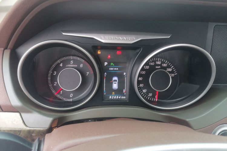 猎豹汽车 猎豹CS10 2017款 1.5T CVT尊贵型中控内饰14