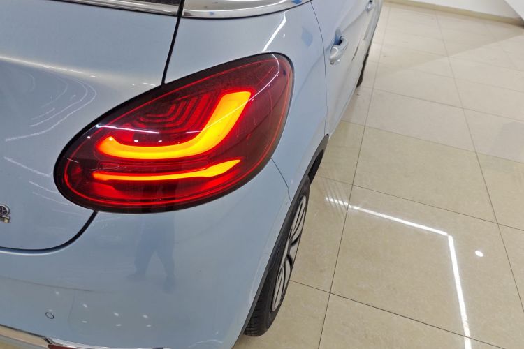 五菱汽车 五菱缤果 2024款 410km 灵犀尊享款车身外观6006