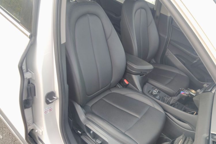 宝马X1 2019款 sDrive18Li 时尚型局部细节41