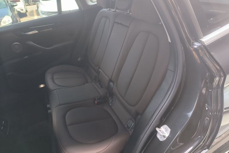 宝马X1 2021款 改款 sDrive25Li 领先型中控内饰7004