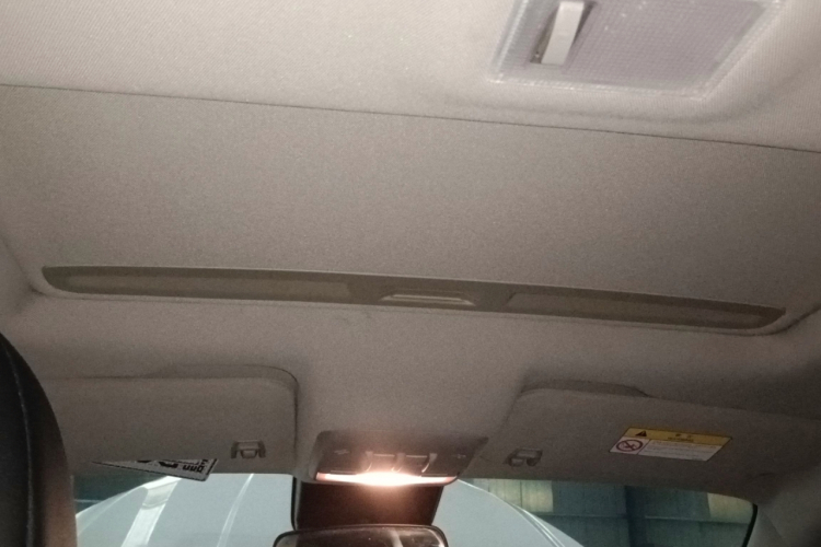 别克 昂科拉 2015款 1.4T 自动两驱都市精英型中控内饰22