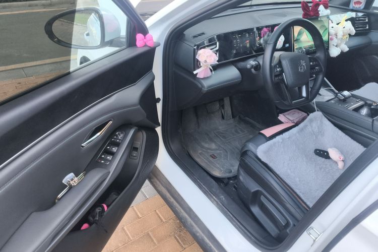 比亚迪 秦L 2025款 DM-i 智驾版 80KM领先型中控内饰20