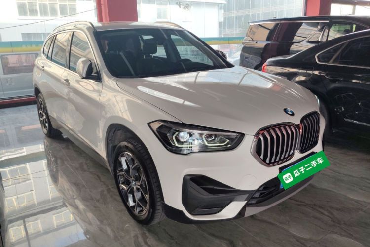 宝马X1 2021款 sDrive25Li 领先型车身外观6002