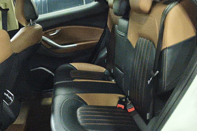 东南DX7 2017款 1.5T 自动荣耀版中控内饰7004