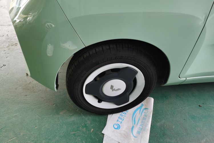 五菱汽车 宏光MINIEV 2022款 马卡龙臻享款 磷酸铁锂车身外观6007