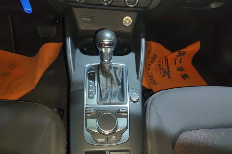 奥迪A3 2019款 Sportback 35 TFSI 进取型 国VI中控内饰18