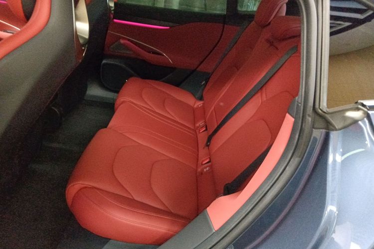 小米汽车 小米SU7 2024款 后驱超长续航高阶智驾Pro版中控内饰7004