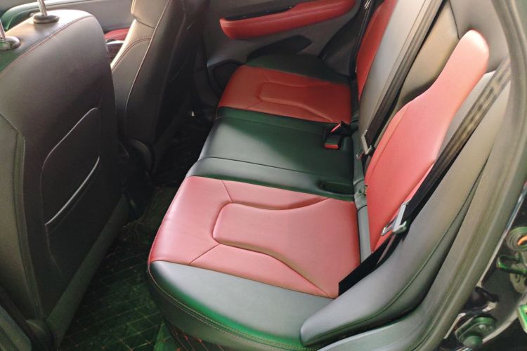 哈弗H2s 2017款 蓝标 1.5T 双离合豪华型中控内饰7004