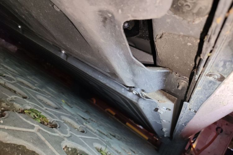 鸿蒙智行 问界M5 2025款 增程 Ultra 后驱版局部细节9004