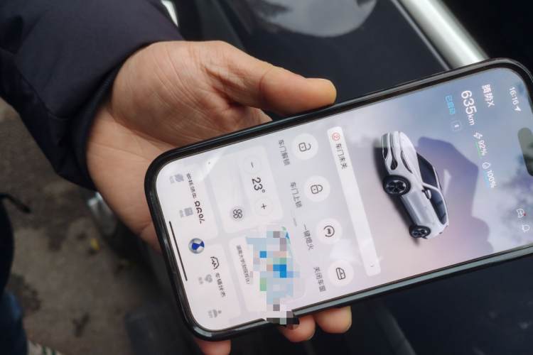 腾势X 2020款 PHEV旗舰版中控内饰11